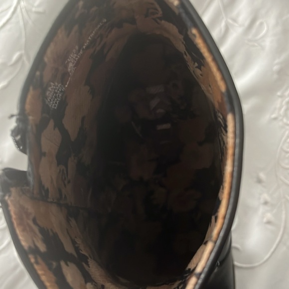 Korks black boots! - Picture 2 of 3